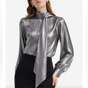 NWOT Nordstrom Lilysilk Bow-tie Neck Silk Metallic Blouse - L